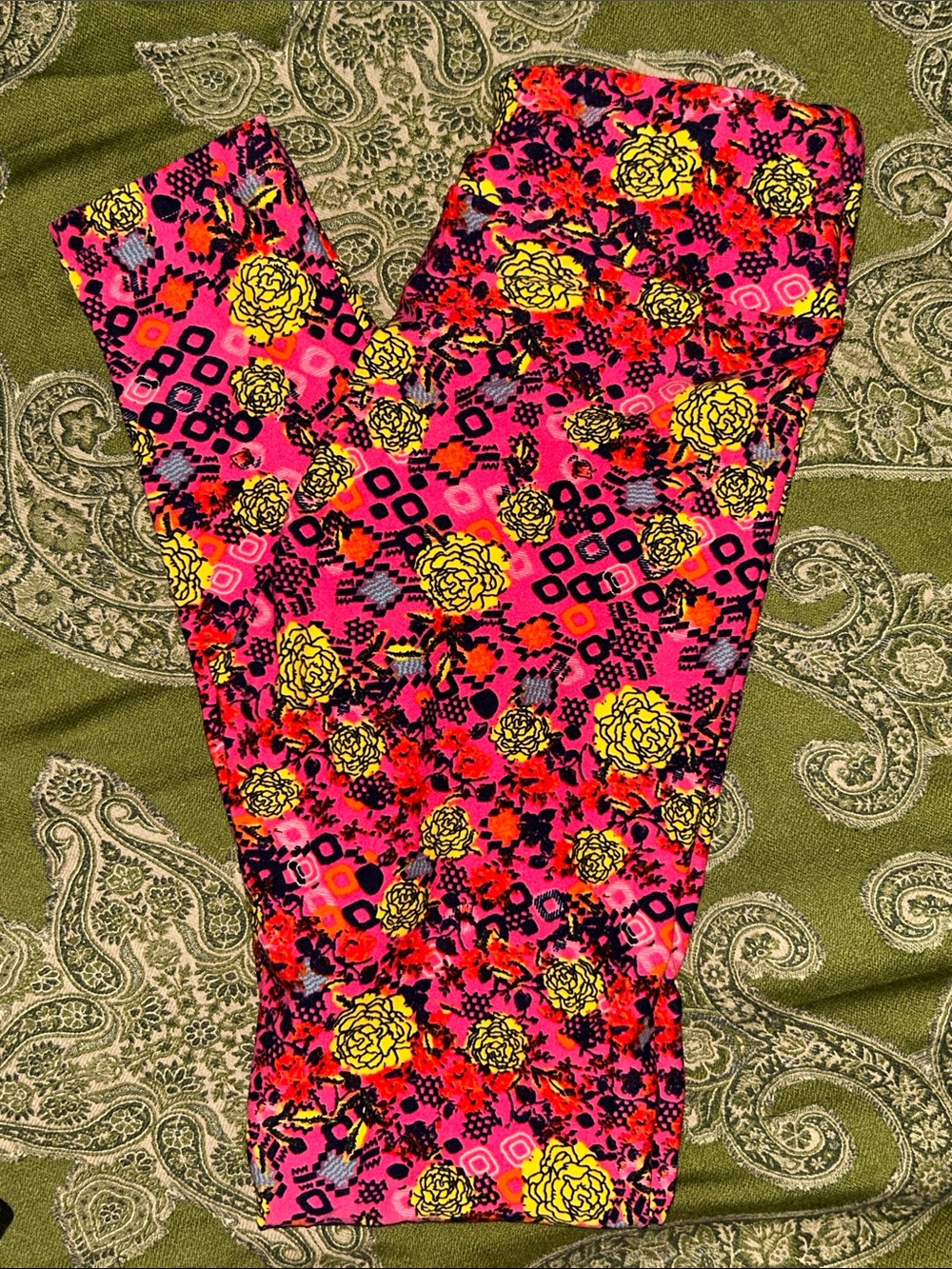LuLaRoe Bright Pink Floral & Geometric Leggings